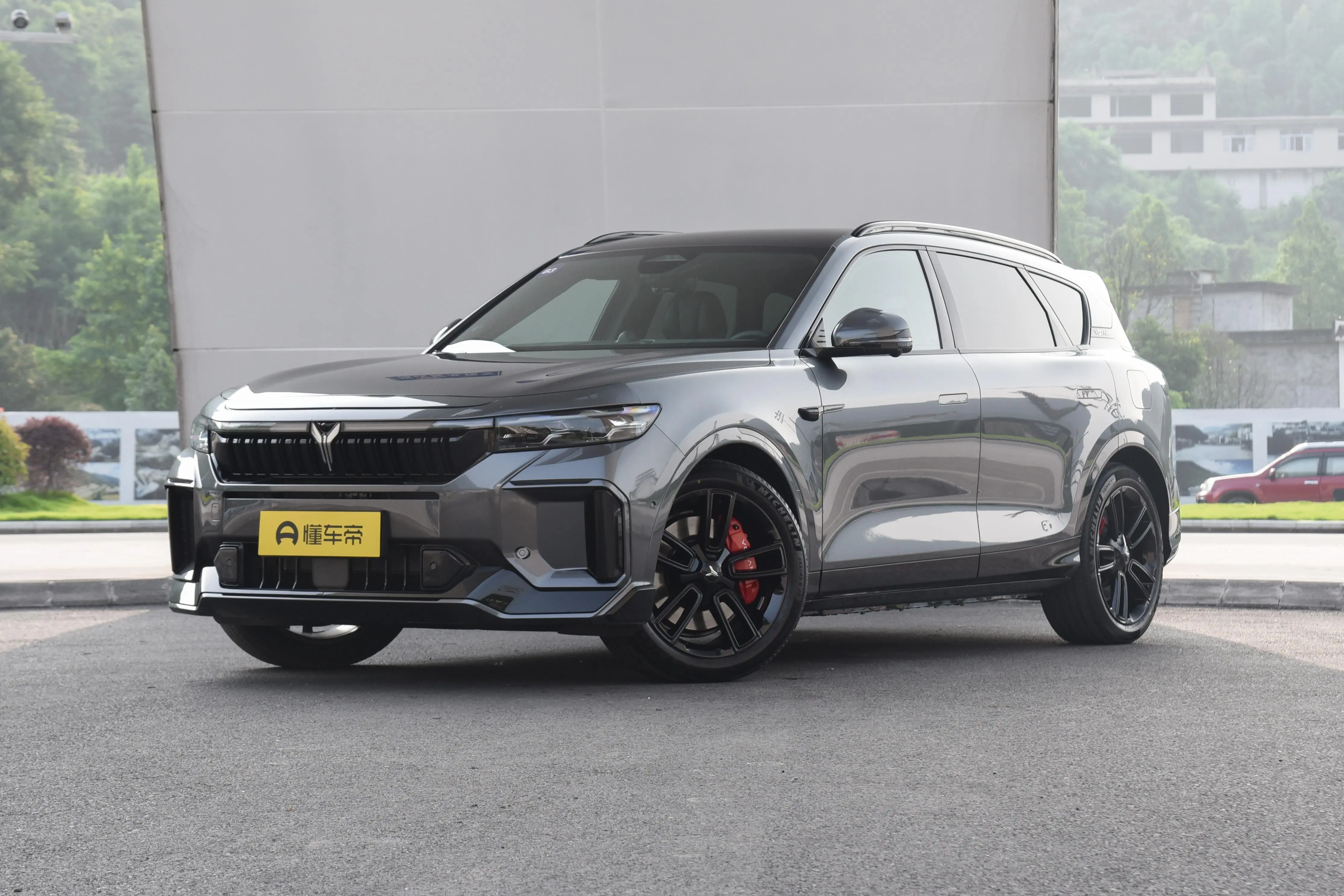 预算25万买增程SUV，选岚图FREE 318如何？